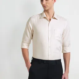 Arrow Manhattan Self Design Spread Collar Slim Fit Pure Cotton Formal Shirt-image-95