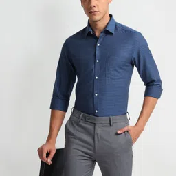 Arrow Cotton Cutaway Collar Curved Slim Fit Formal Shirt-picture-0