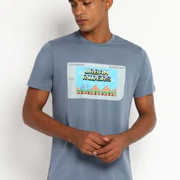 Lee Men Stone Blue Typography Printed Applique Slim Fit T-shirt-image-97