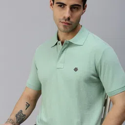 ONN Men Green Solid Polo Collar T-shirt-image-76
