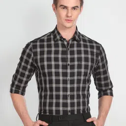 Arrow Men Checked Comfort Slim Fit Cotton Formal Shirt-image-17