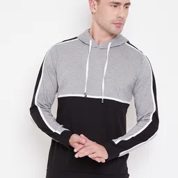 LE BOURGEOIS Men Colourblocked Hooded T-shirt-image-87