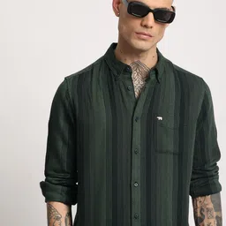 THE BEAR HOUSE Men Striped Slim Fit Button-Down Collar Casual Shirt-image-46