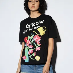 ONLY Women Typography Printed Raw Edge T-shirt-image-44
