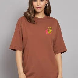 Imsa Moda Typography Printed Drop Shoulder Cotton Oversized Longline T-shirt-image-77