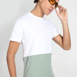 Flying Machine Colourblocked Round Neck Pure Cotton T-shirt-image-4