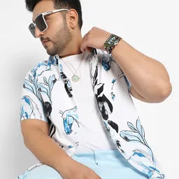 Instafab Plus Classic Floral Printed Spread Collar Casual Shirt-image-75
