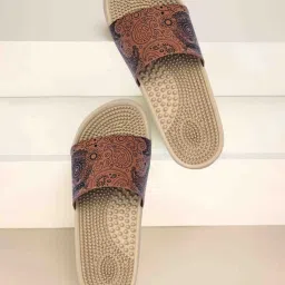K10909L Women Flip-Flops Comfortable Durable Casual Trendy Slider Slippers Women Slides-image-1