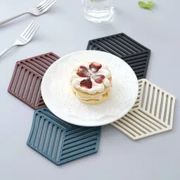 tomatus 4 Pcs Silicone NonSlip High Temperature Insulation Pad(Random Color&Pattern) Polyvinyl Chloride Trivet image 2