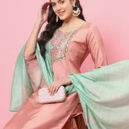 Women Silk Blend Kurta Pant Dupatta Set-picture-25