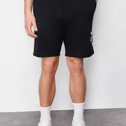 Trendyol Men Mid-Rise Pure Cotton Regular Shorts-picture-22