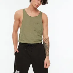 Trendyol Men Mid-Rise Shorts-picture-23