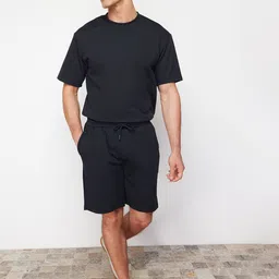 Trendyol Men Mid Rise Shorts-picture-23