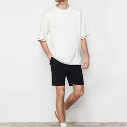 Trendyol Men Mid-Rise Shorts-picture-40