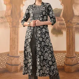 Vishudh Black Printed Top With Trousers & Shrug-picture-10