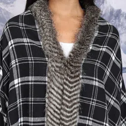 Tokyo Talkies Checked Tasselled Open Front Flannel Checked Shrug image 5