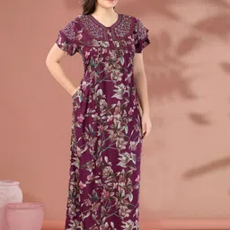 Soulemo Women Floral Printed Maxi Nightdress-picture-10