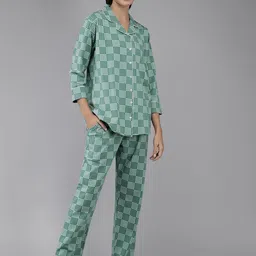 Zeyo Women Green & White Printed Night suit-31