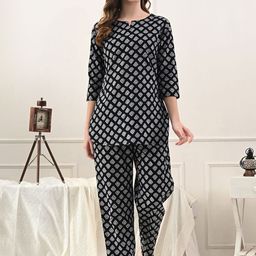 TREND ME Women Floral Printed Pure Cotton Night suit-image-68