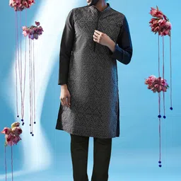 KISAH Geometric Embroidered Regular Thread Work Kurta with Churidar-image-30