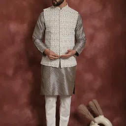 Anouk Ethnic Motifs Embroidered Straight Kurta with Churidar & Nehru Jacket-picture-38