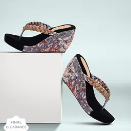 alishtezia Women Heels Sandal-picture-16