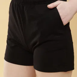 dogman Solid Women Black Regular Shorts-picture-1
