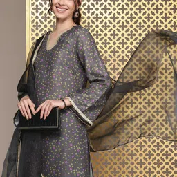 House of Pataudi Women Jashn Floral Printed Regular Kurta With Palazzos & Dupatta-15