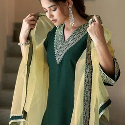 SANISA Floral Yoke Design V-Neck Sequinned Straight Kurta With Trousers & Dupatta-52