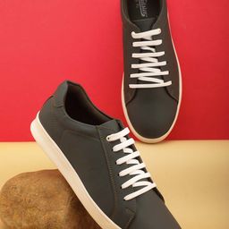 The Roadster Lifestyle Co. Men Olive Green Round Toe Lightweight Sneakers-image-89