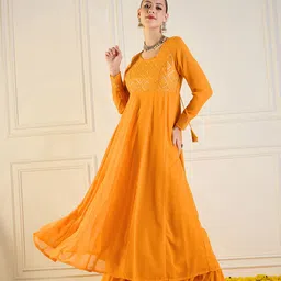Shae by SASSAFRAS Women Floral Yoke Design Thread Work Tiering Georgette Anarkali Kurta-55