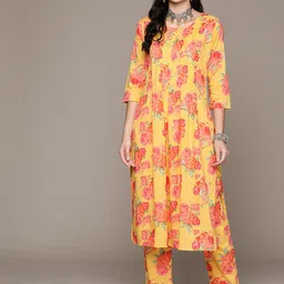 Readiprint Fashions Floral Printed Pleated Pure Cotton Kurta with Trousers-picture-28