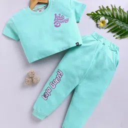 YK X Minute Mirth Girls Bugs Bunny Printed Pure Cotton T-shirt With Joggers-image-39