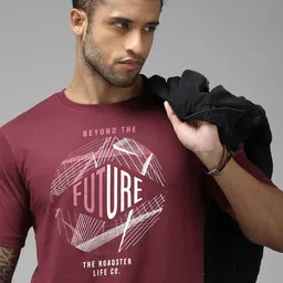 Roadster Men Burgundy & White Typography Printed Pure Cotton T-shirt-image-12