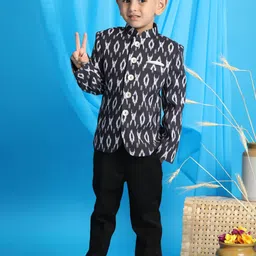 VASTRAMAY Boys Black & White Printed Slim-Fit Jodhpuri Blazers-16