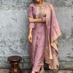 HERE&NOW Ethnic Motifs Embroidered Beads and Stones Silk Kurta with Trousers-image-39
