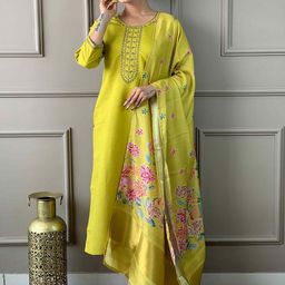 HERE&NOW Women Ethnic Motifs Yoke Design Regular Sequinned Chanderi Silk Kurta with Trousers & With Dupatta-image-35
