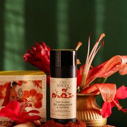 Old School Hand-Worked Red Sandalwood & Saffron Glow-Defining Cleansing Powder - 60 g-57