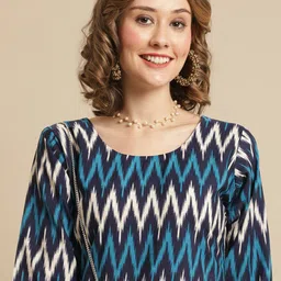 7threads KALINI Chevron Printed Straight Fit Crepe Kurta image 4