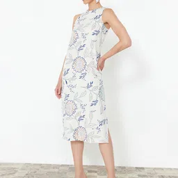 Trendyol Floral Printed Round Neck Cotton Sheath Midi Dress-picture-5