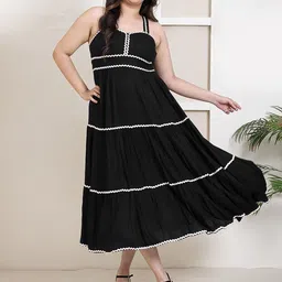 DEEBACO Plus Size Tiered Fit and Flare Midi Dress image 2