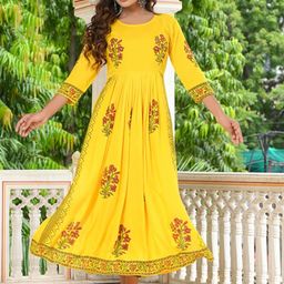 Ayan Floral Embroidered Keyhole Neck Sequinned Anarkali Kurta-image-86