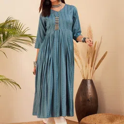 Sangria Geometric Woven Design V-Neck Kurta-58