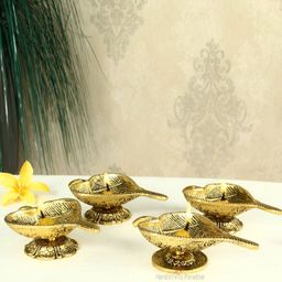 HANDICRAFTS PARADISE Gold 4 Pcs Leaf Shaped Diyas-image-73