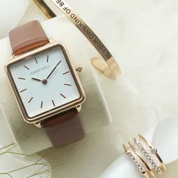 JOKER & WITCH Women Stainless Steel Russet Love Triangle Watch Gift Set-17