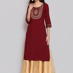 AURELIA Women Maroon & Gold-Toned Floral Embroidered Thread Work Floral Kurta-picture-45