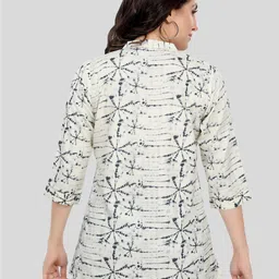 Saree Swarg Abstract Printed Kurti image 5