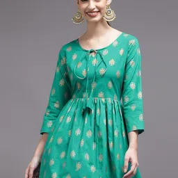 KALINI Women Green & Gold-Toned Printed Tunic-14