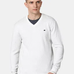 t-base Men Off White Quirky Printed Pullover-image-38
