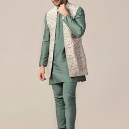 KISAH Floral Printed Regular Kurta With Churidar & Jacket-45